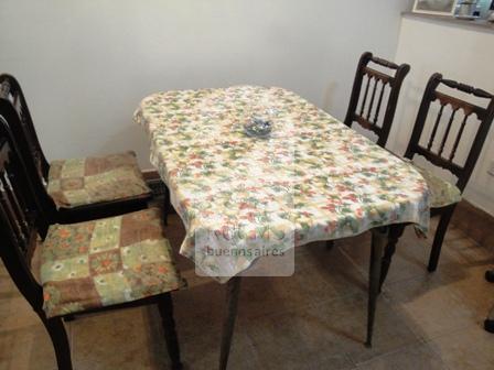 The kitchen at the apartment in Congreso