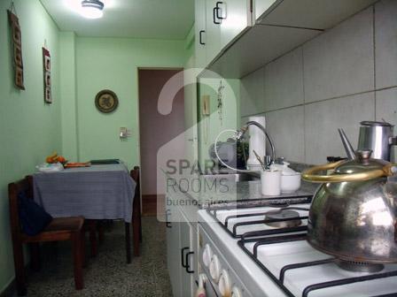 La cocina en el departamento en Palermo