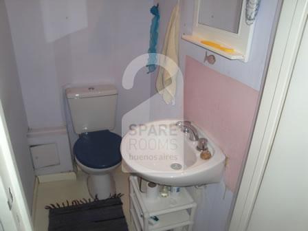 The second bathroom at the apartment in Balvanera