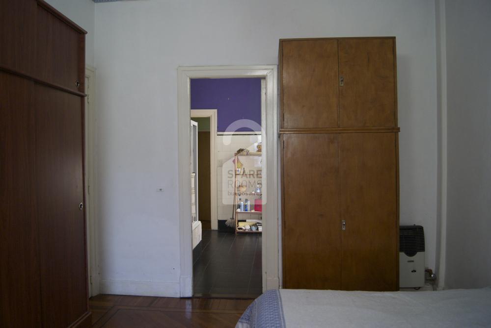 El dormitorio en el departamento de Balvanera