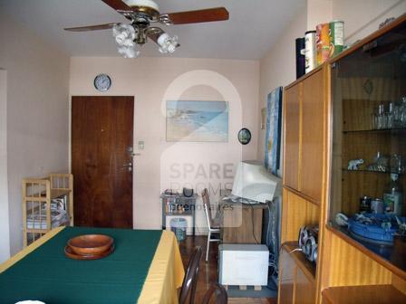 The dinning room at the apartment in Almagro