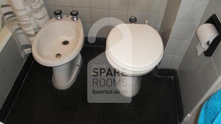 Bathroom at the apartment in Almagro