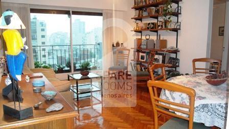 Living room in the apartment at Almagro