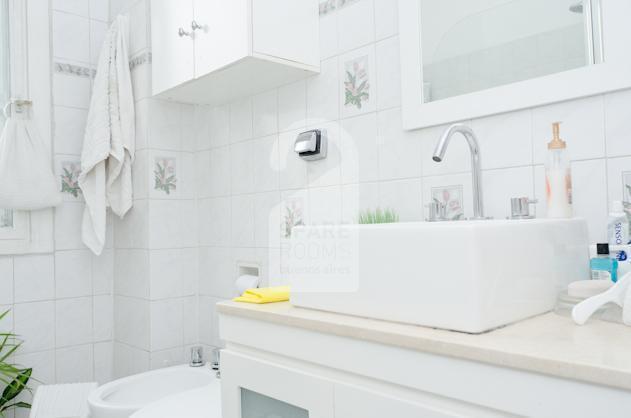 The bathroom at the apartment in San Telmo.