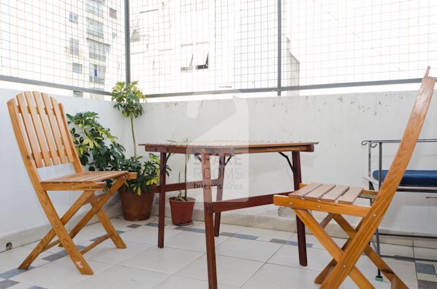 La hermosa terraza en el departamento de San Telmo.