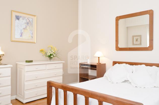 Classic and spacious room at the apartment in San Telmo.