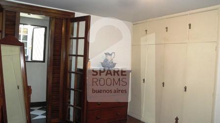 Double room at the French style apartment in Downtown/Retiro