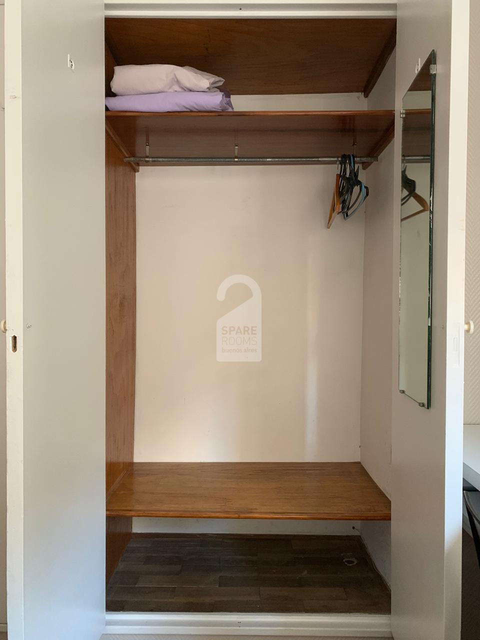 Open Closet 