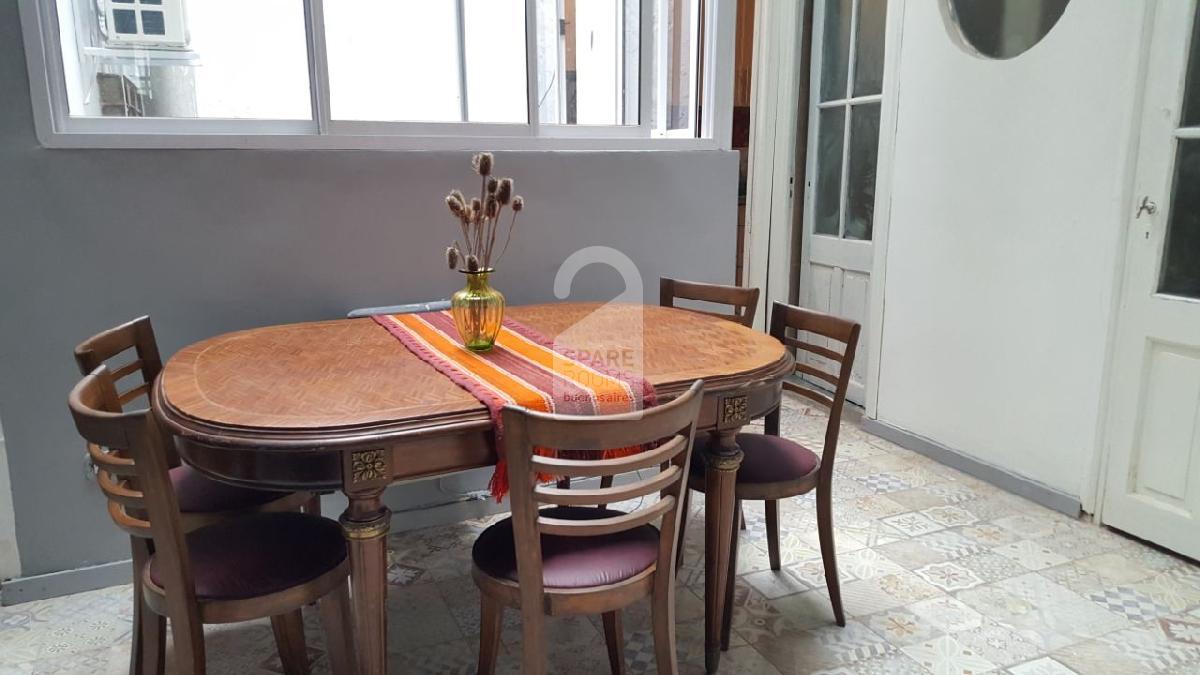 dinning room with table and chairs