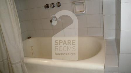 The private bathroom at the apartment in Downtown/Retiro
